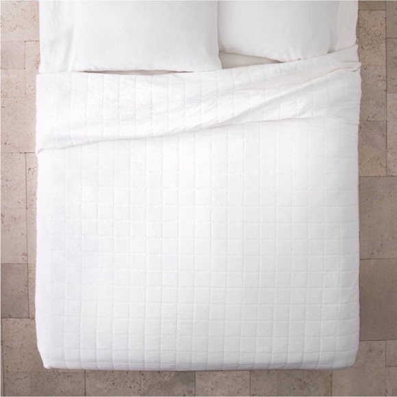 Casaluna Cream Linen Blend Quilt King size
